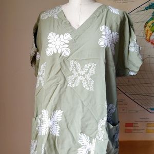 Hawaiian scrubs rayon tan Large